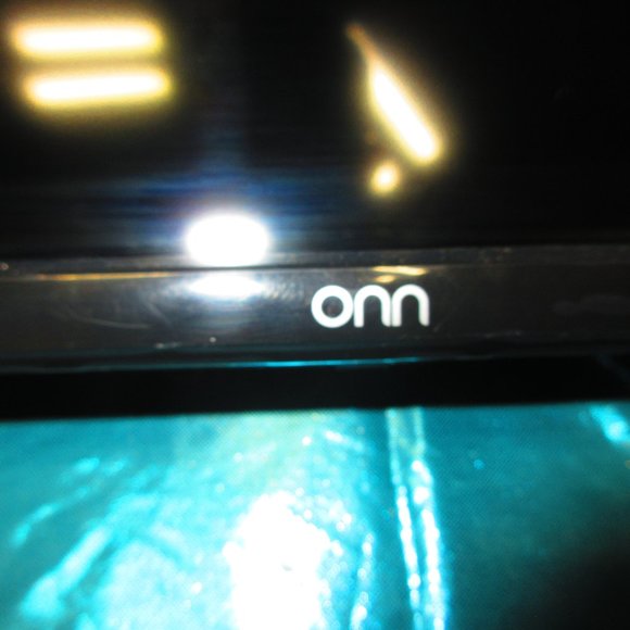 Onn Mountable 21.5” 1080p Widescreen Monitor Used Comes With Box Missing Stand - Picture 4 of 11